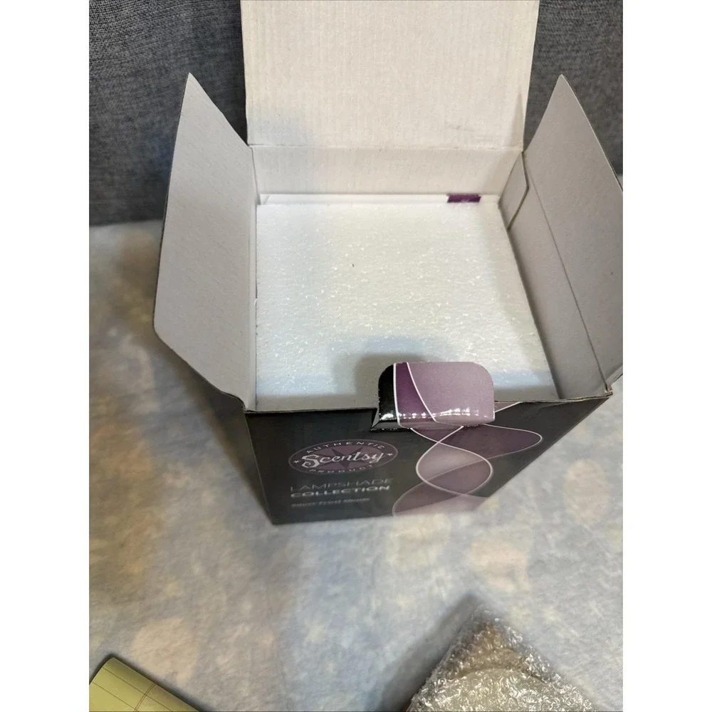 NEW Scentsy SILVER FROST‎ Lampshade Wax Warmer Shade With Base Collection